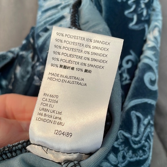 Flare Street Velvet Faerydae Flares New L 70’s Flower Power Free People Blue NEW - Picture 10 of 10